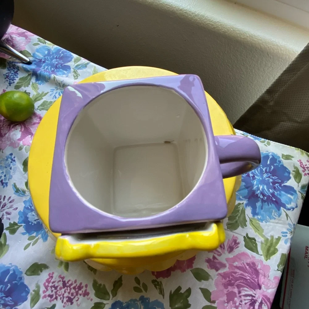 FRIENDS YELLOW‎ FRAME MUG